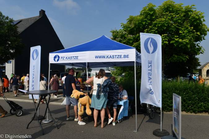 2018 Rommelmarkt  003 - Reuze Rommelmarkt met Boeken-, Vinyl- en CD‑Beurs in Humelgem 